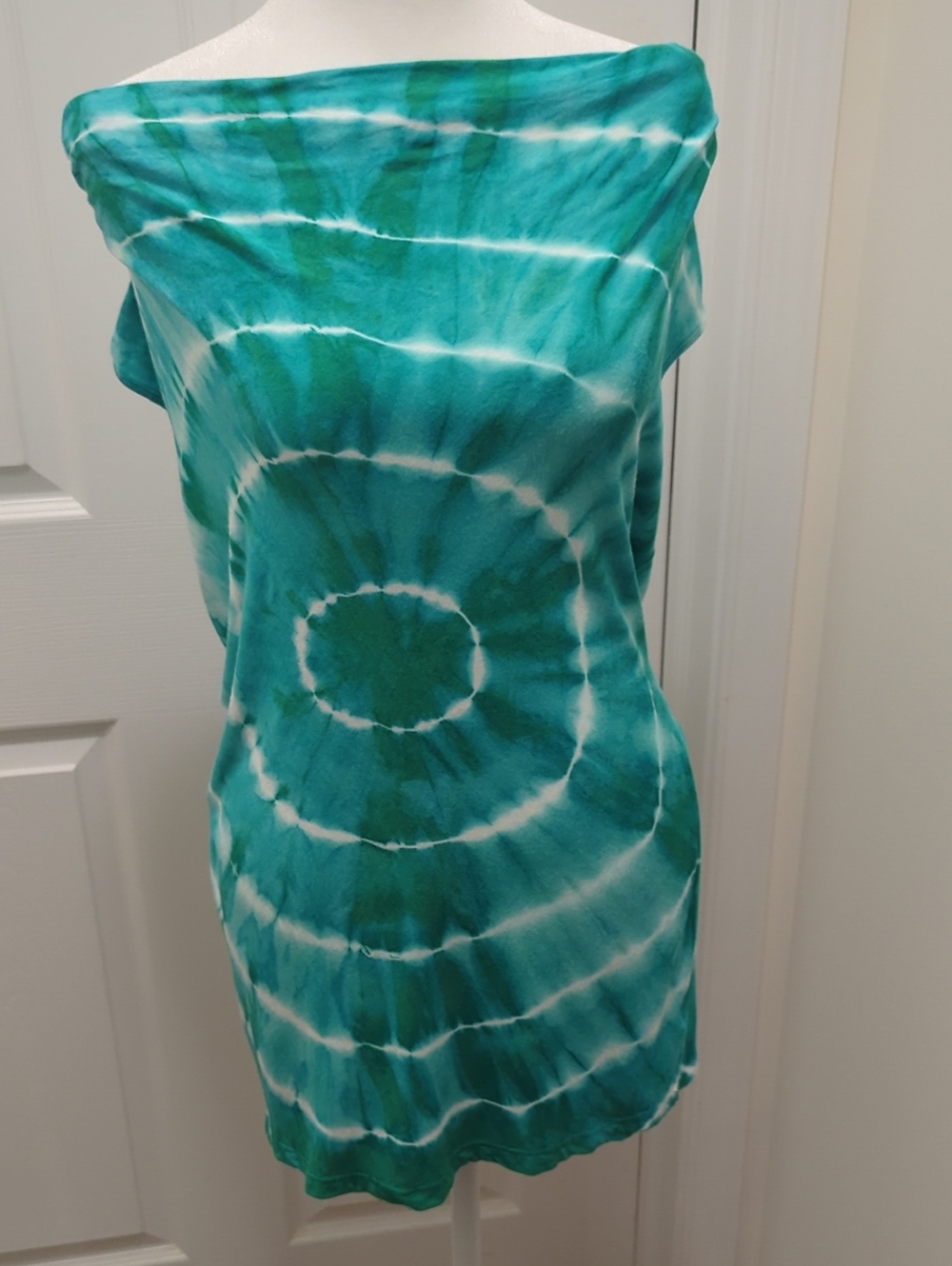 Tryst Teal and White Tie-Dye Off-Shoulder Tunic